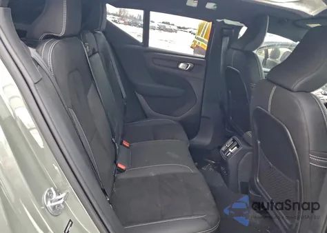 2024 Volvo Xc40 Recharge Ultimate z USA, uszkodzony, nr VIN YV4ER3XM4R2247994